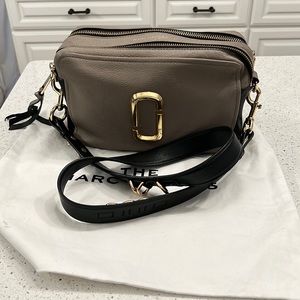 MARC JACOBS The Softshot 27 crossbody